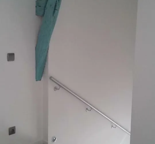 Un Air De Famille Mauvezin (Hautes-Pyrenees)